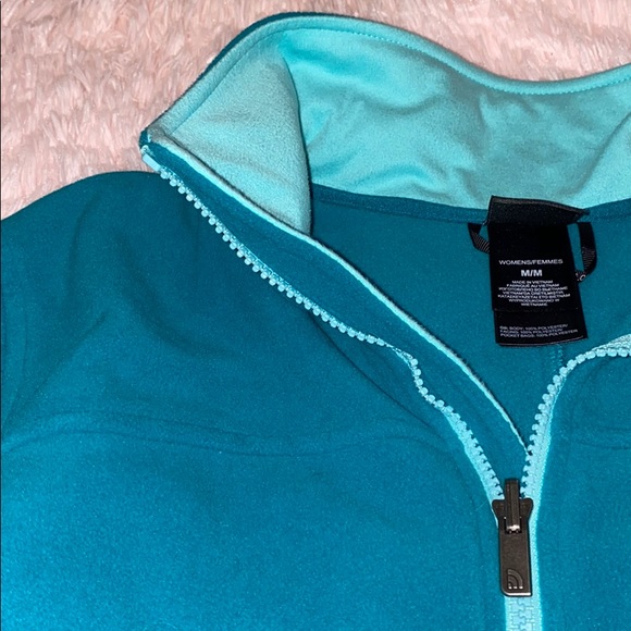 The North Face Fleece Jacket - Picture 3 of 3